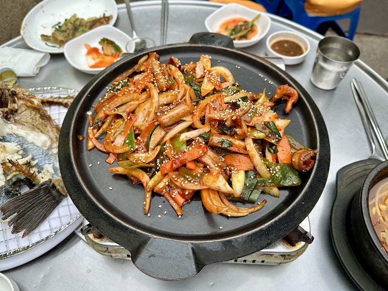 털보네우럭구이포차