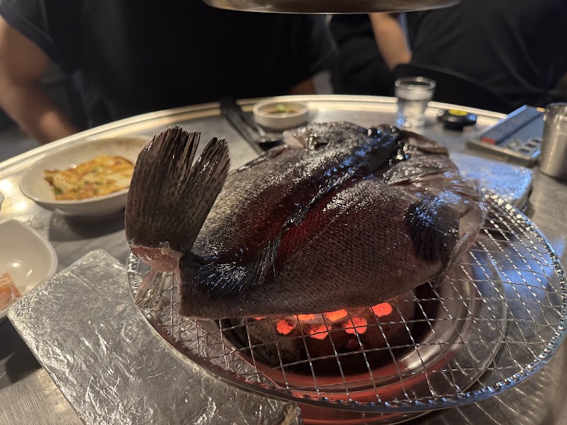 털보네우럭구이포차