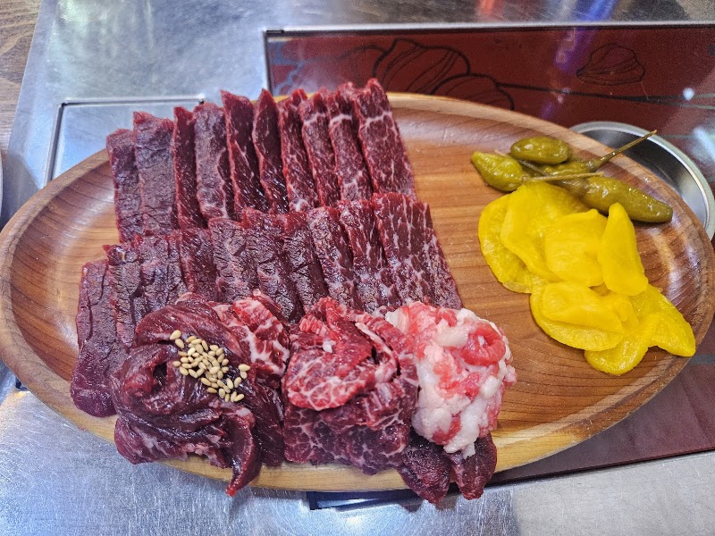 한우촌 상무본점
