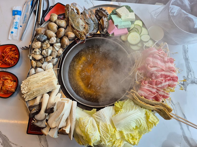 오봉이해물칼국수