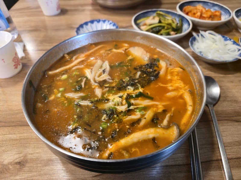 동일장칼국수