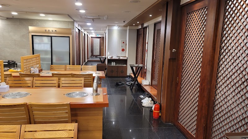 영천영화 청담점