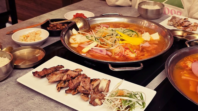 닭화부대1974 인천송도본점