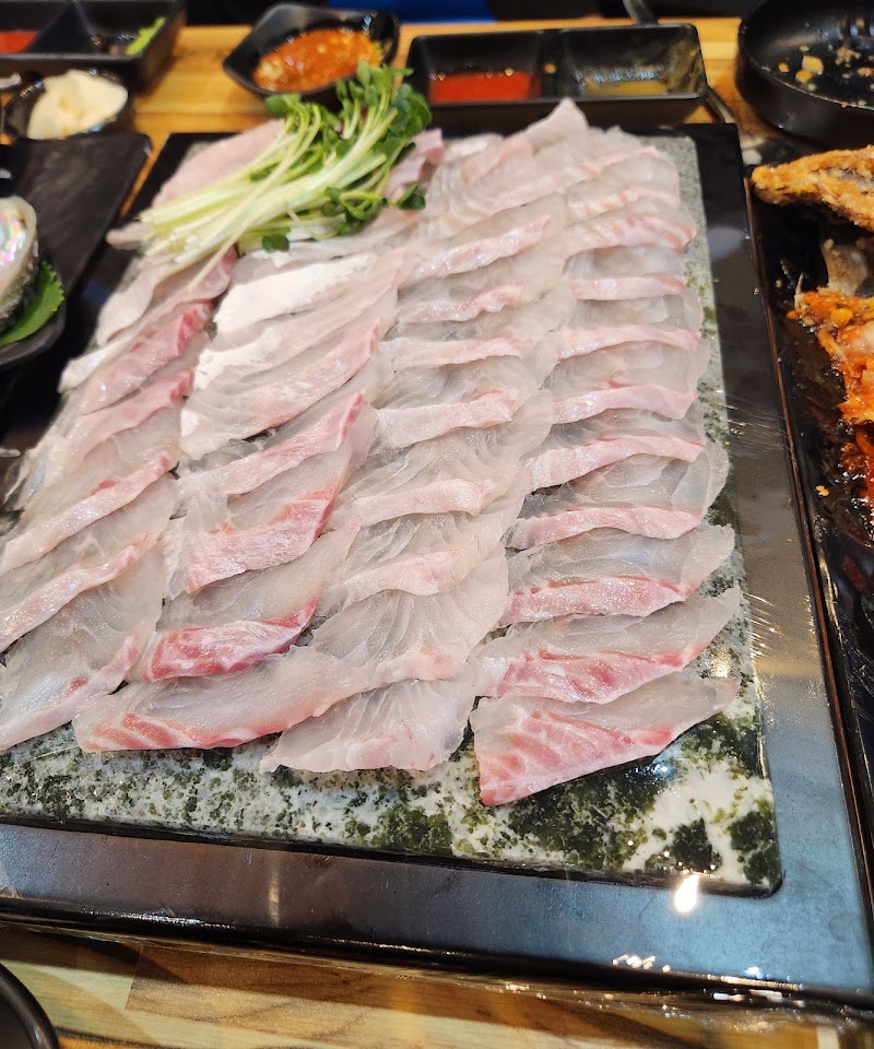 낚시꾼김춘복의도시어부 송도점