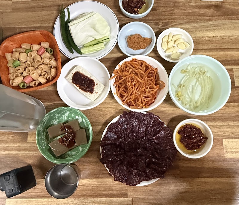 왕거미식당