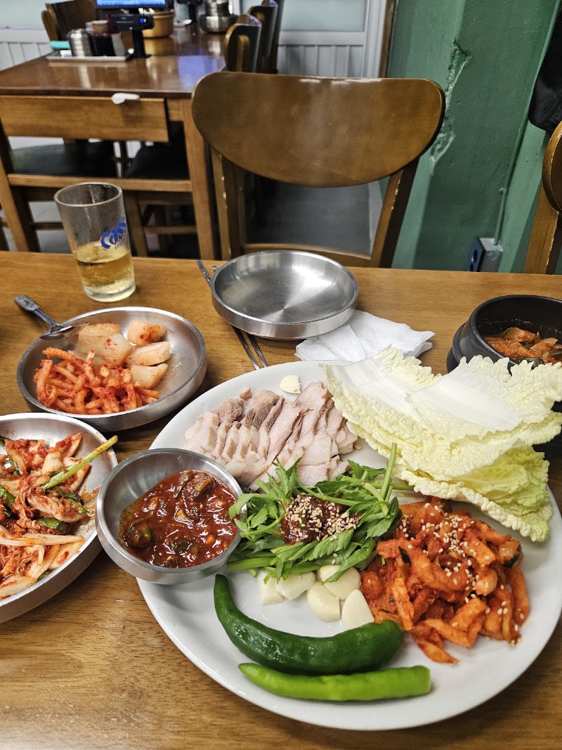 석촌칼국수보리밥 본점