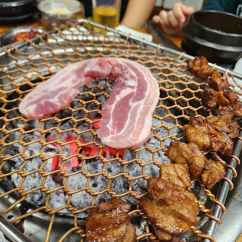 최씨본가참숯화로구이