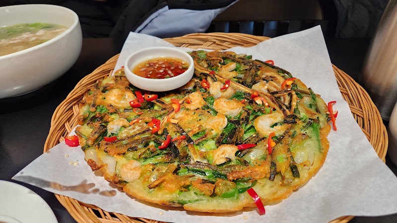율동칼국수