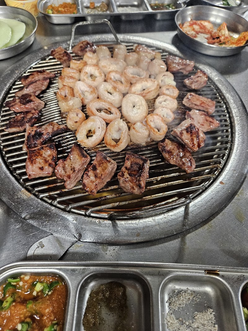 국수랑막창이랑