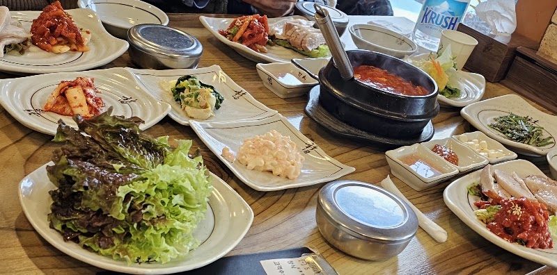 각시보쌈 합정본점