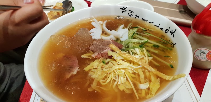 동흥관