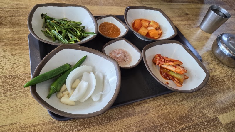 거상수육돼지국밥 덕포점