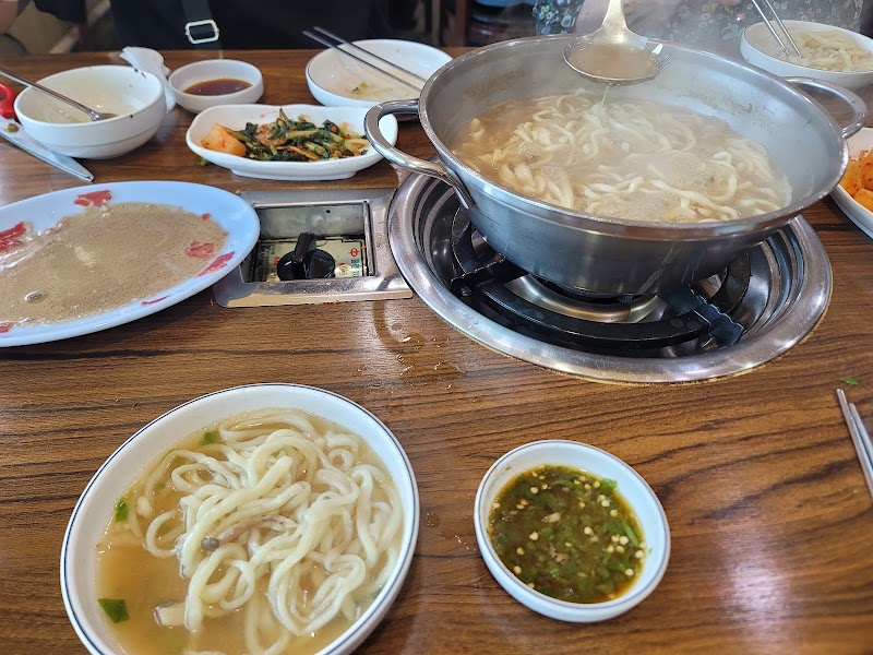 언니네해물손칼국수
