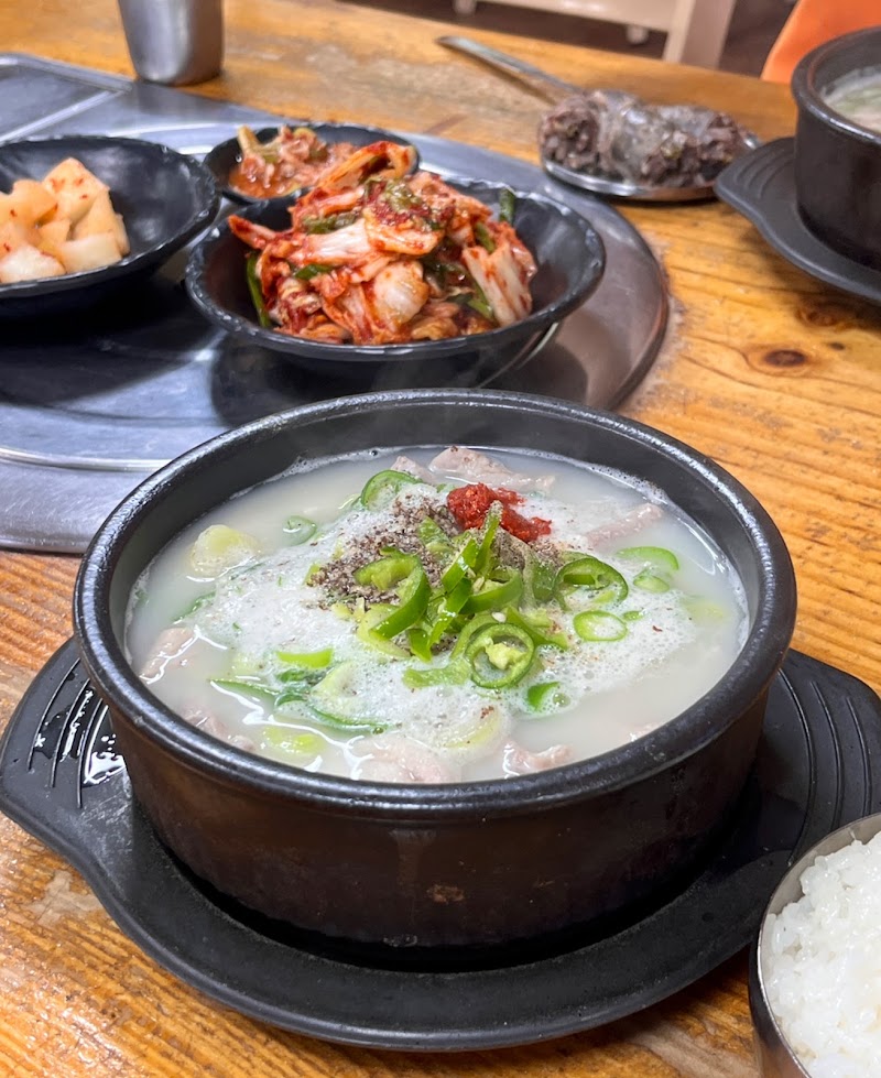 일동토종순대감자탕 본관