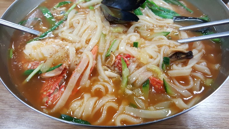 얼큰이칼국수